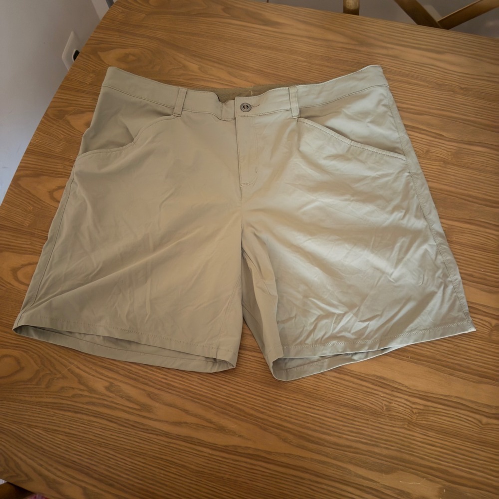 Patagonia Women's Quandary Shorts 7" Size 16 Khaki Beige NWT Hiking